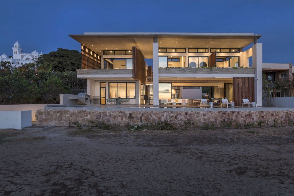 The Beach House for Oceanfront Living by RVO Studio