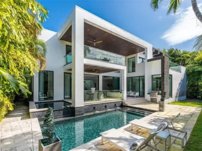 124 Park Dr Exquisite 15.5M Luxury Retreat in Prestigious Bal Harbour Village 2