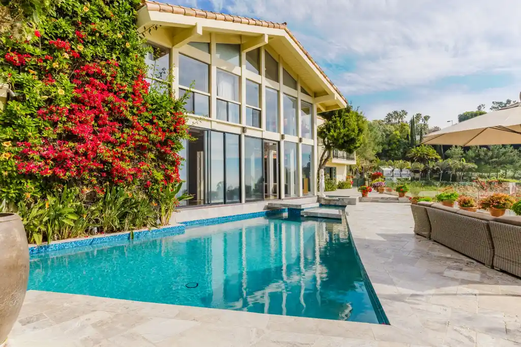 1401 Bel Air Rd Iconic Mid Century Estate Hits the Market with Breathtaking Views 10