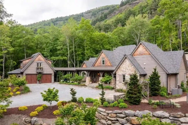 North Carolina Luxury: $3.995M Estate with Year-Round Gardens on Big Sheepcliff Mountain