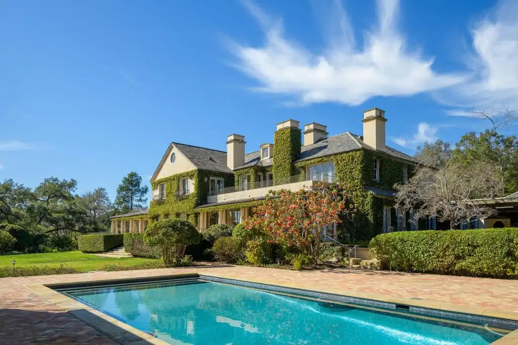 771 Garden Ln Extraordinary 36.5M Montecito Estate Seamlessly Blending Classic Grandeur with Modern Innovation 3