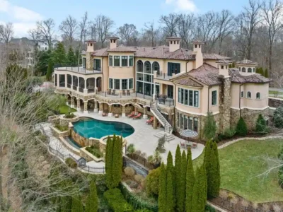 9 Colonel Winstead Dr Extraordinary Estate Features Stunning Architectural Details Asks for 9.75 Million 11