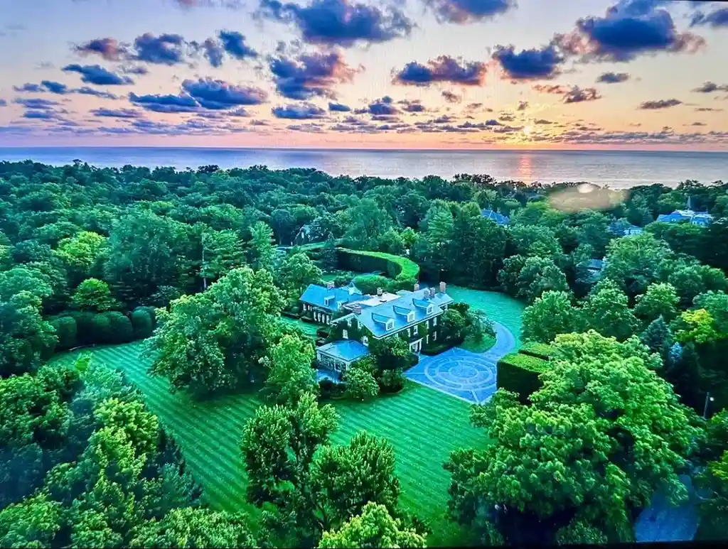 930 E Rosemary Rd A Majestic Georgian Estate in Lake Forest Listed for 14.975 Million 21