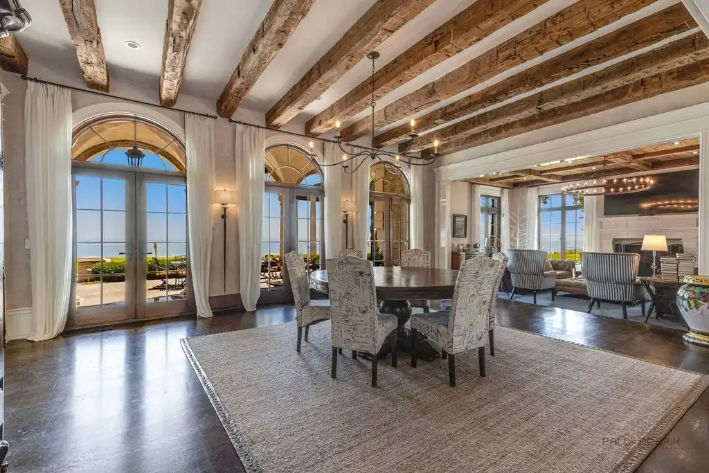 595 Circle Ln: A $27.5M Lakefront Home Blending Modern Luxury with Timeless Elegance