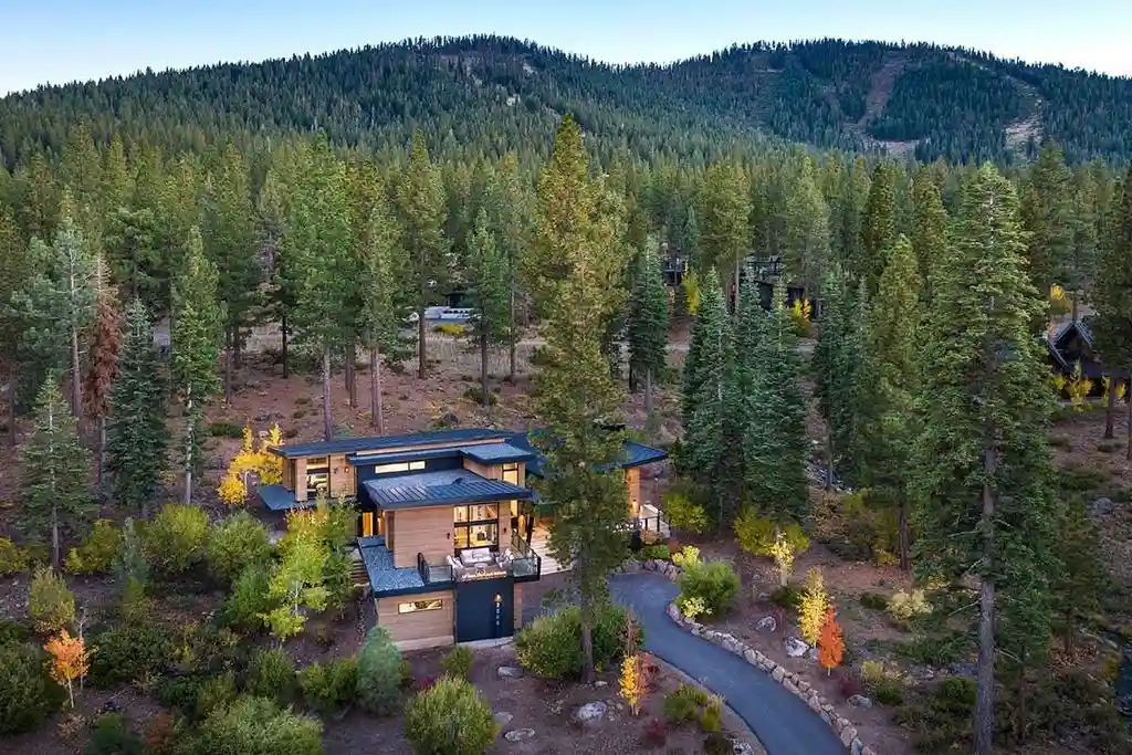 2500 Chatwold Ct A $7.48 Million Luxury Mountain Retreat in Truckee's Martis Camp Blends Contemporary Design with Nature's Beauty