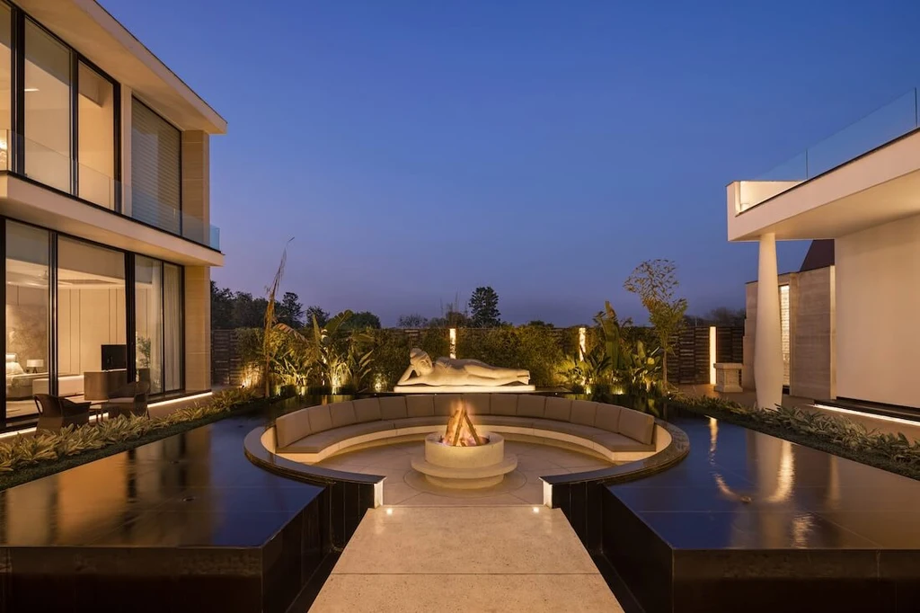 Ananda Residence by 23DC Architects, Luxurious Fusion of Modernity and Indian Heritage in Amritsar