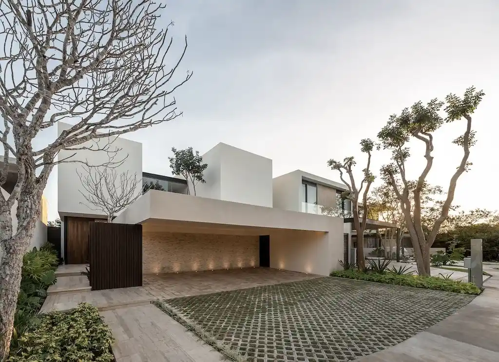 Casa CCC by R79 Arquitectura, A Harmonious Fusion of Light and Space