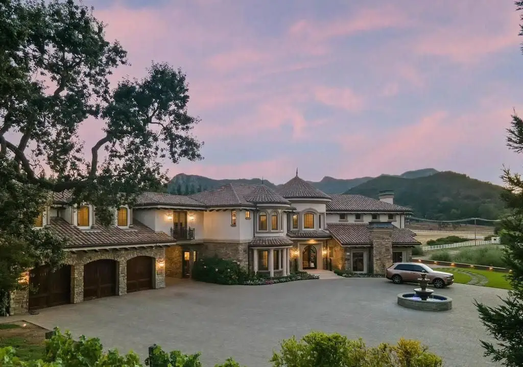 Exquisite 8.888M Property at 110 W Potrero Rd Offering Incomparable Lifestyle and Scenic Views 2