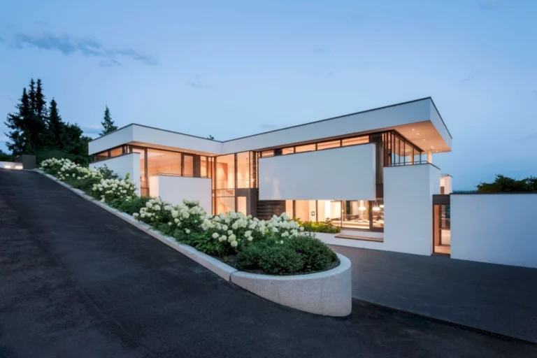 House FMB by Fuchs Wacker Architekten BDA, A Harmonious Family Home in Esslingen