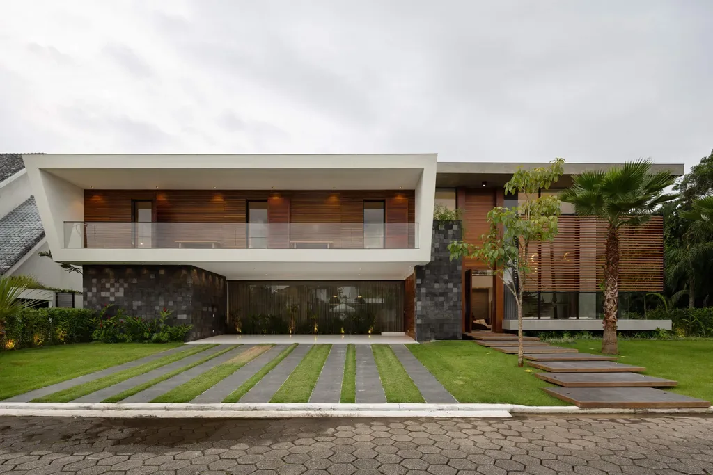 Jukro House, A Masterpiece of Architectural Design on the Coast of São Paulo