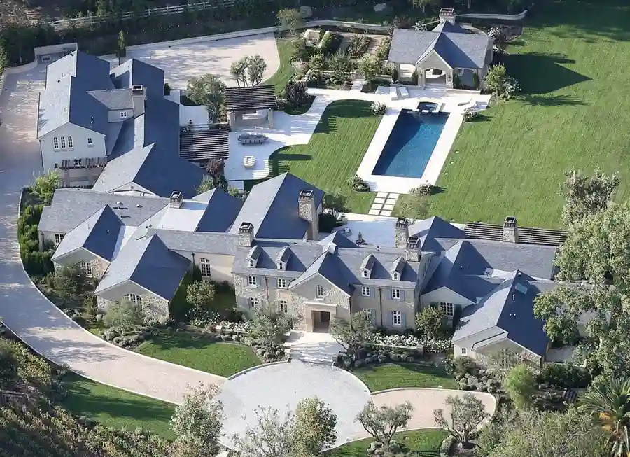 Kim Kardashian House – Inside Her $60M Minimalist Hidden Hills Mansion