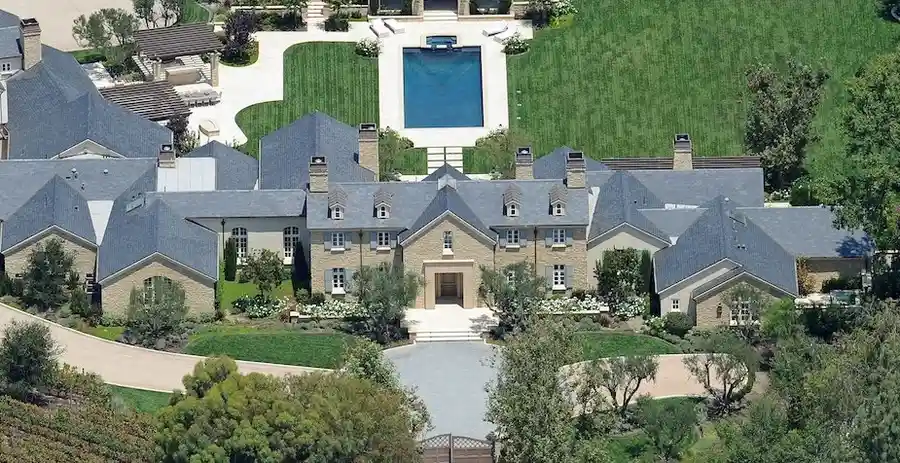 Kim Kardashian House 60 million hidden hills mansion 9