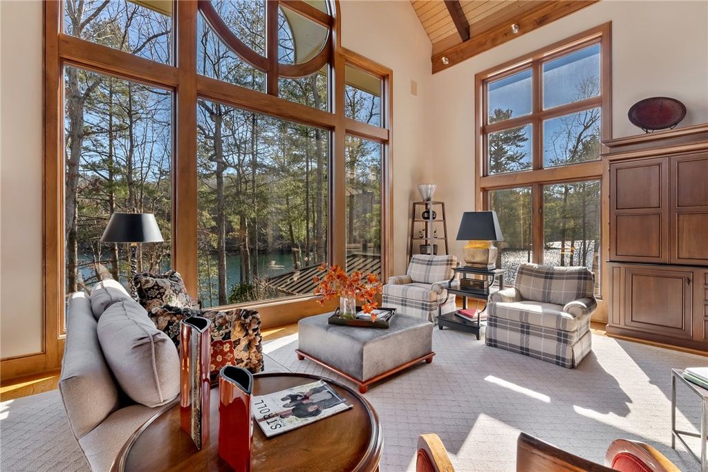 Lake Keowee Retreat Resort Style Living on a 1 Acre Point Lot Offered for 5.15 Million 4