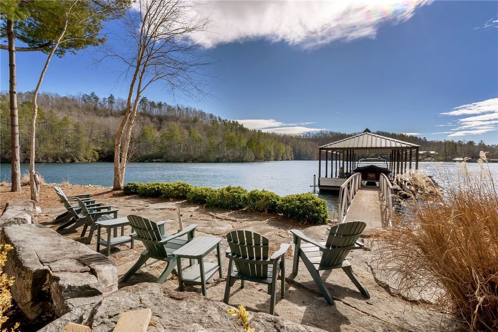 Lake Keowee Retreat Resort Style Living on a 1 Acre Point Lot Offered for 5.15 Million 41