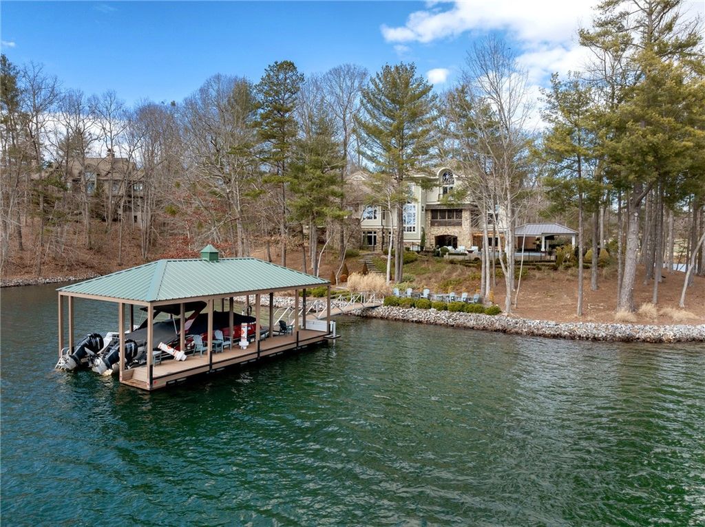 Lake Keowee Retreat Resort Style Living on a 1 Acre Point Lot Offered for 5.15 Million 44