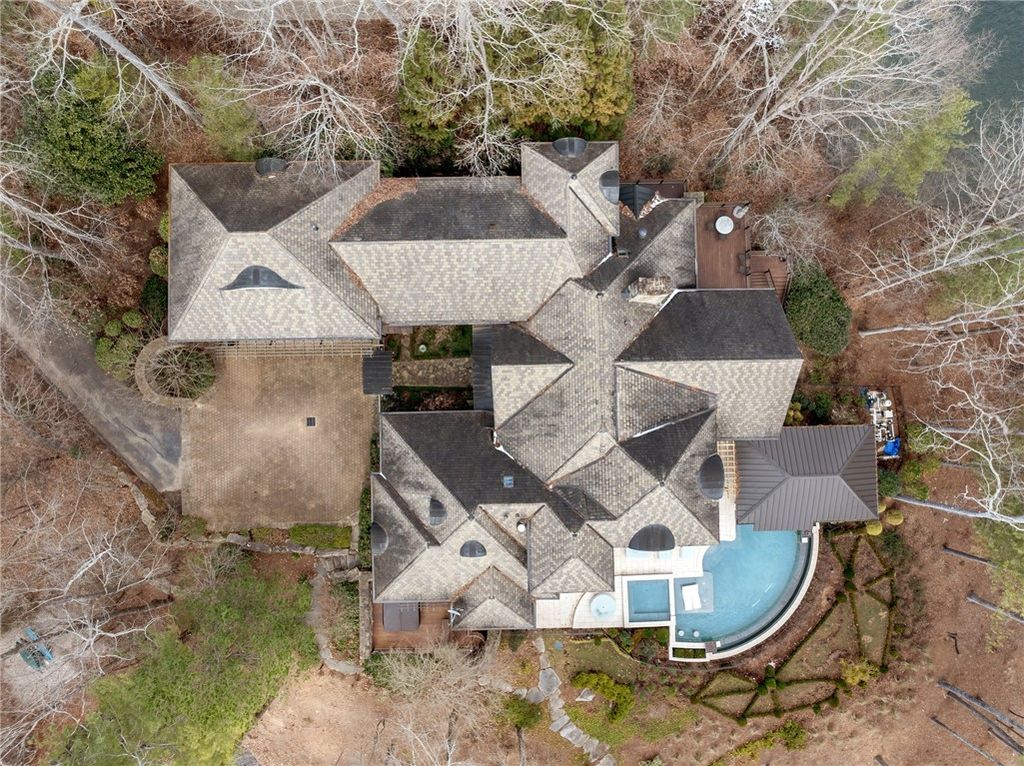 Lake Keowee Retreat Resort Style Living on a 1 Acre Point Lot Offered for 5.15 Million 47