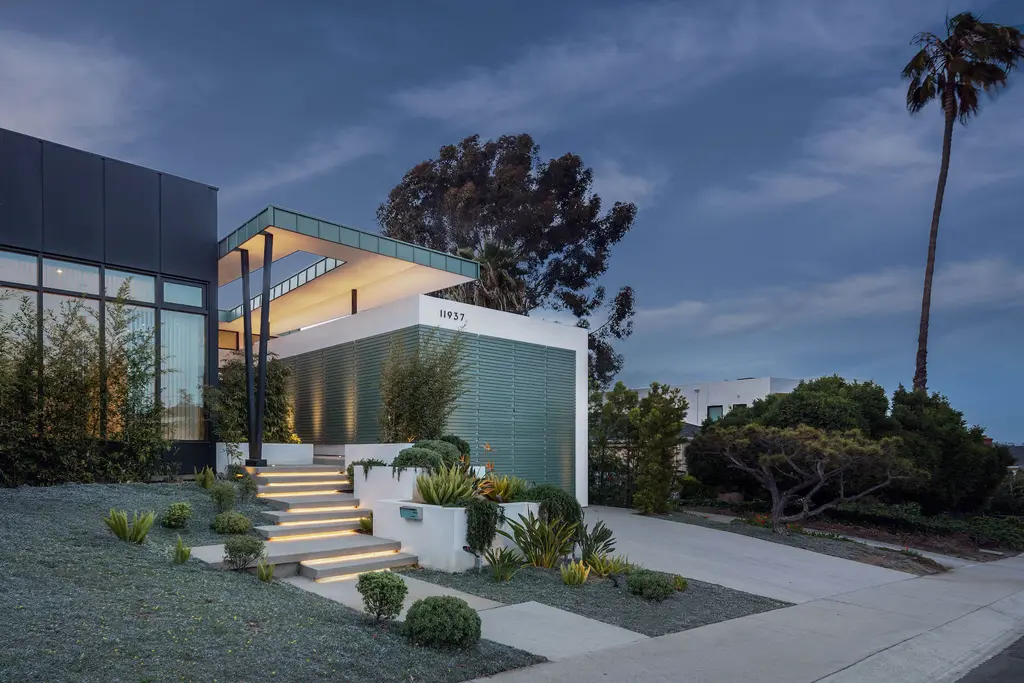 Mar Vista Residence by Tim Gorter Architect, A Mid-Century Modern Transformation