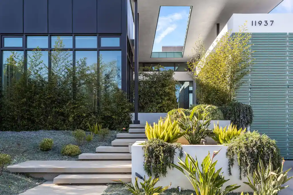 Mar Vista Residence by Tim Gorter Architect, A Mid-Century Modern Transformation