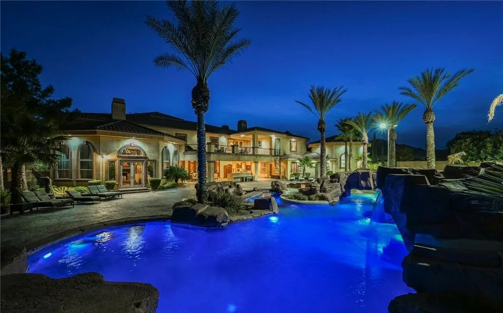 Spectacular Entertainers Dream Estate at 8280 Via Olivero Ave Lists for 7 Million 14