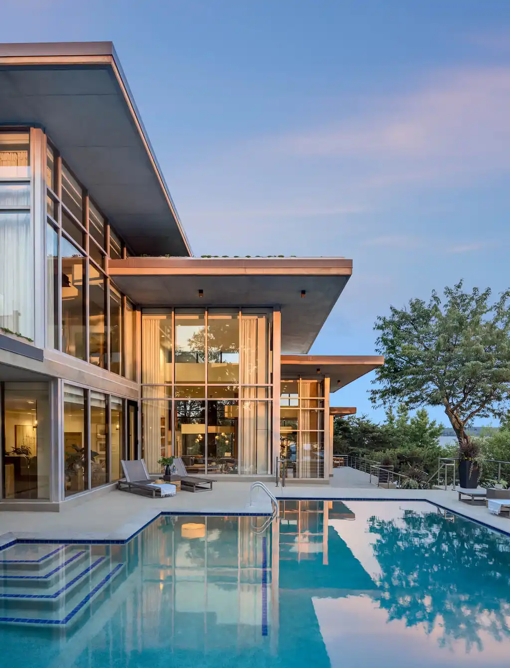 The Glass House by Locust Grove Studios, A Modern Waterfront Retreat