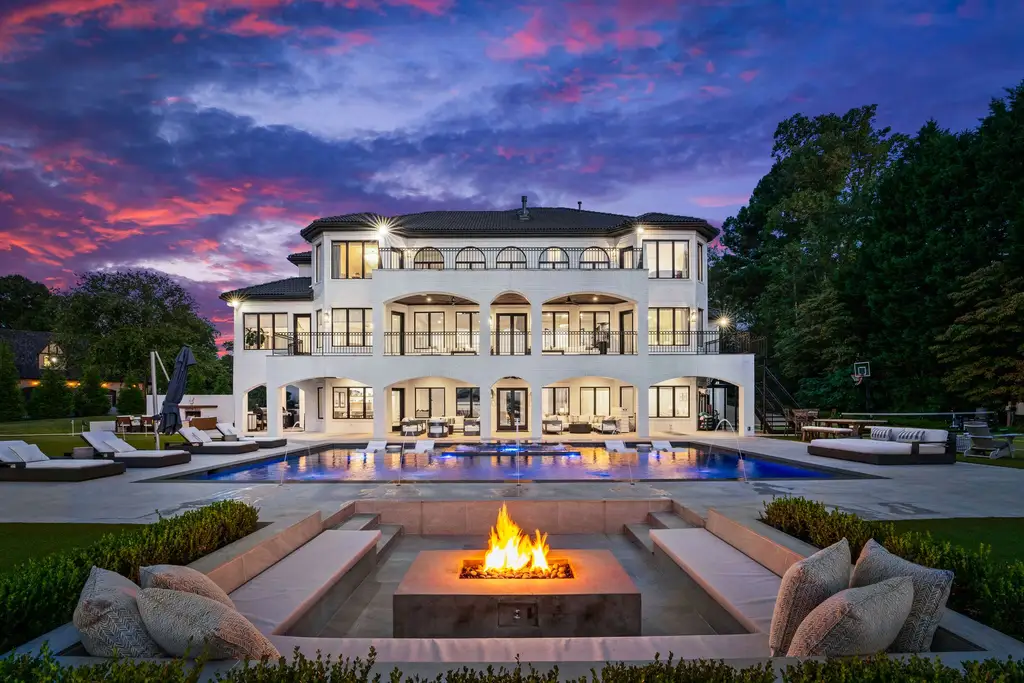 16439 Jetton Rd An Exquisite Modern Mediterranean Retreat in North Carolina for 8995000 22