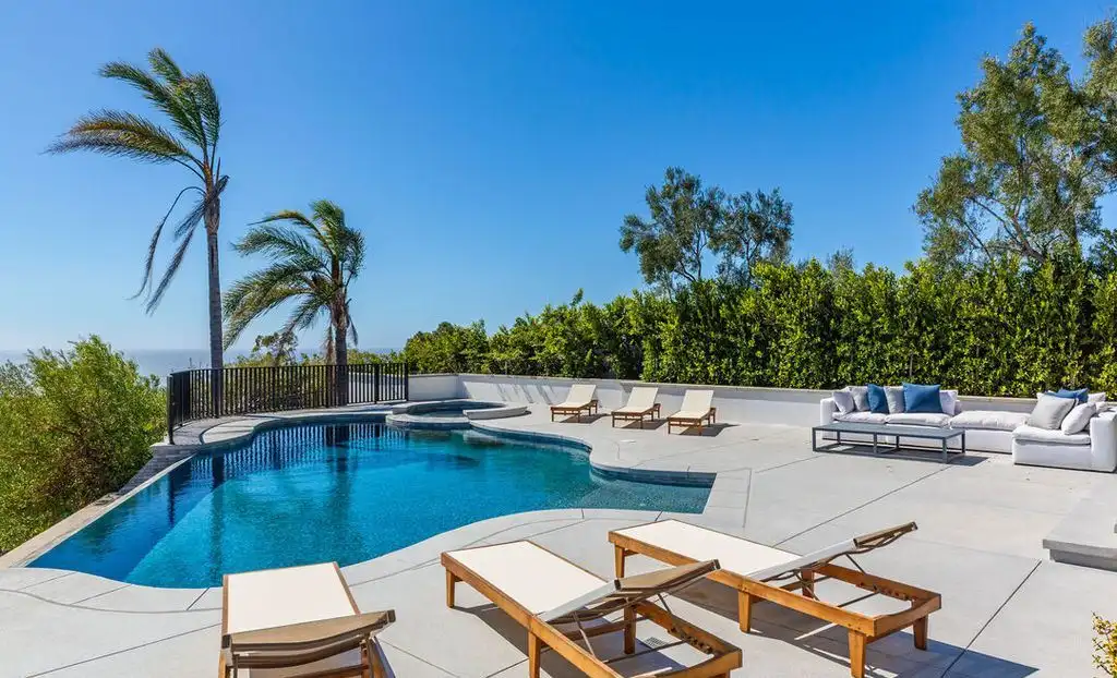 29800 Cuthbert Rd A Spectacular Oceanside Estate Listed for 14995000 9