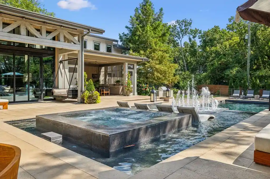 3401 Trimble Rd A Stunning Tennessee Estate Blending Classic Charm with Contemporary Luxury 10