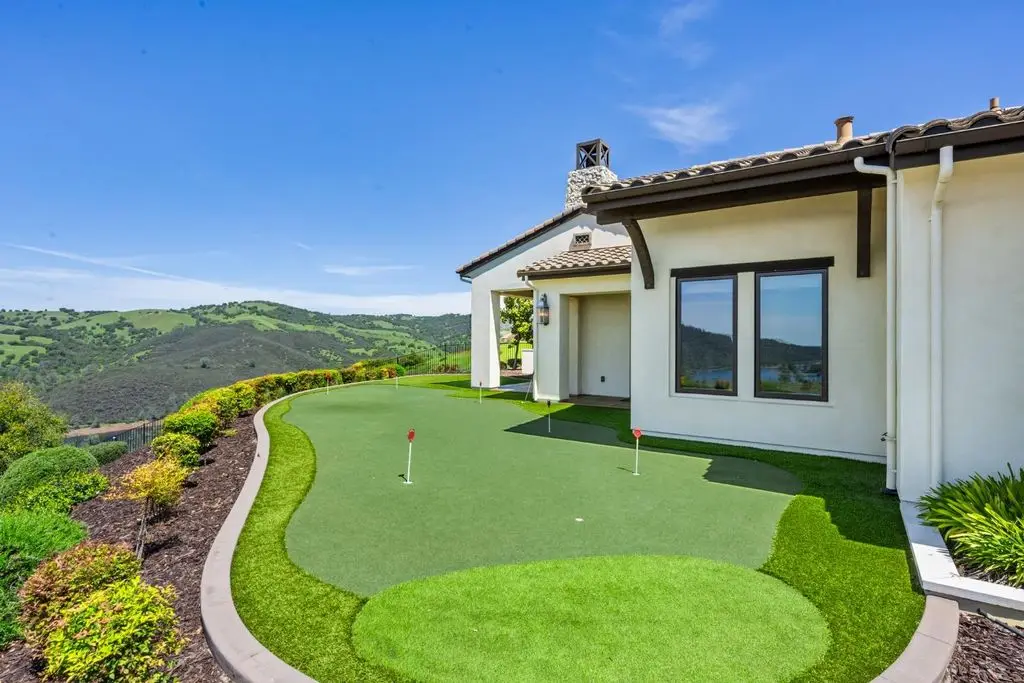 410 Jordan Ct Stunning Estate by Lee Construction with Panoramic Views – Listed for 3 10