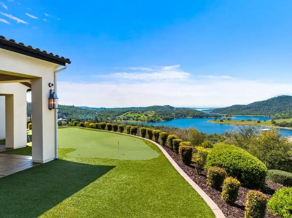 410 Jordan Ct Stunning Estate by Lee Construction with Panoramic Views – Listed for 3 11