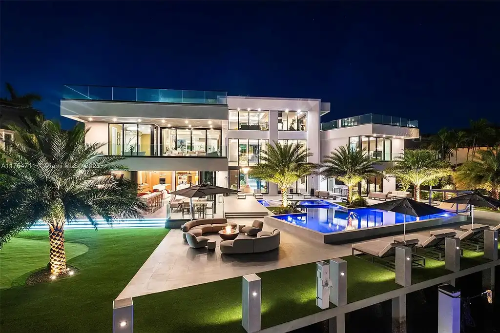 501 Middle River Dr, a $39.5M ultra-luxury waterfront estate in Fort Lauderdale, featuring 150ft Intracoastal frontage, private dock, and rooftop hot tub.