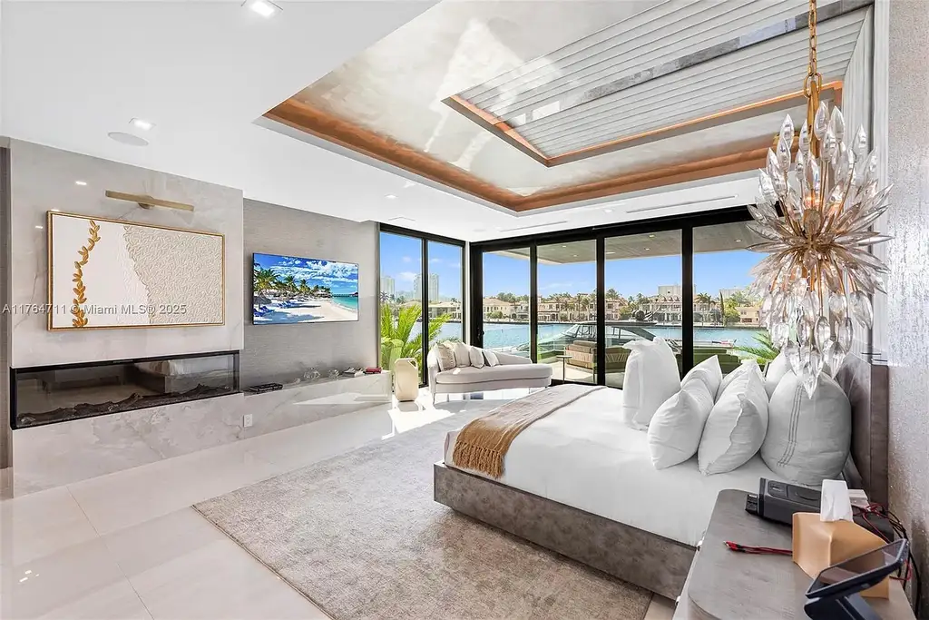 501 Middle River Dr, a $39.5M ultra-luxury waterfront estate in Fort Lauderdale, featuring 150ft Intracoastal frontage, private dock, and rooftop hot tub.