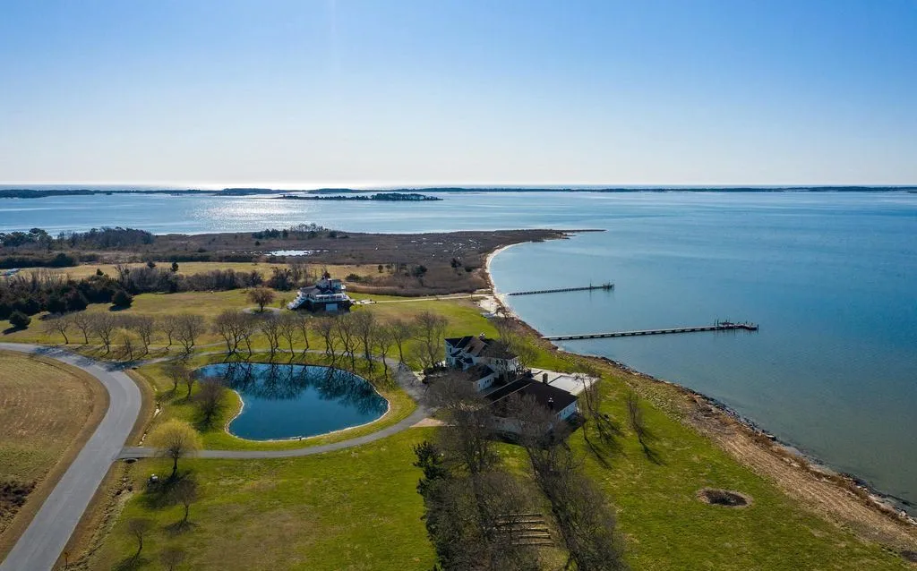 5711 Waterside Dr An Exceptional Waterfront Estate in Maryland for 4.1 Million 17