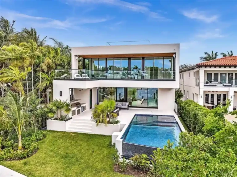 Rooftop Luxury and Waterfront Living Meet at $15.2 Million Smart Home in Surfside