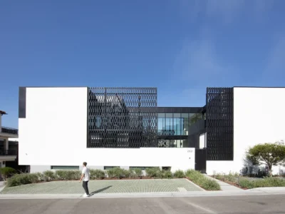 Alma Switch House by Brooks Scarpa A Modern Courtyard Haven 4