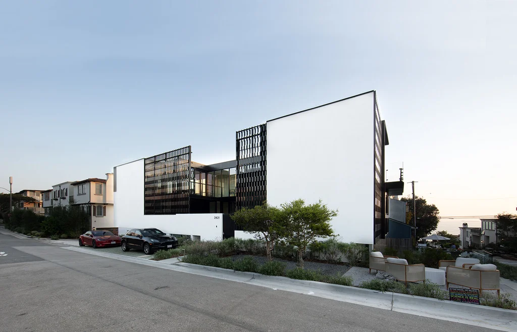 Alma Switch House by Brooks + Scarpa, A Modern Courtyard Haven 