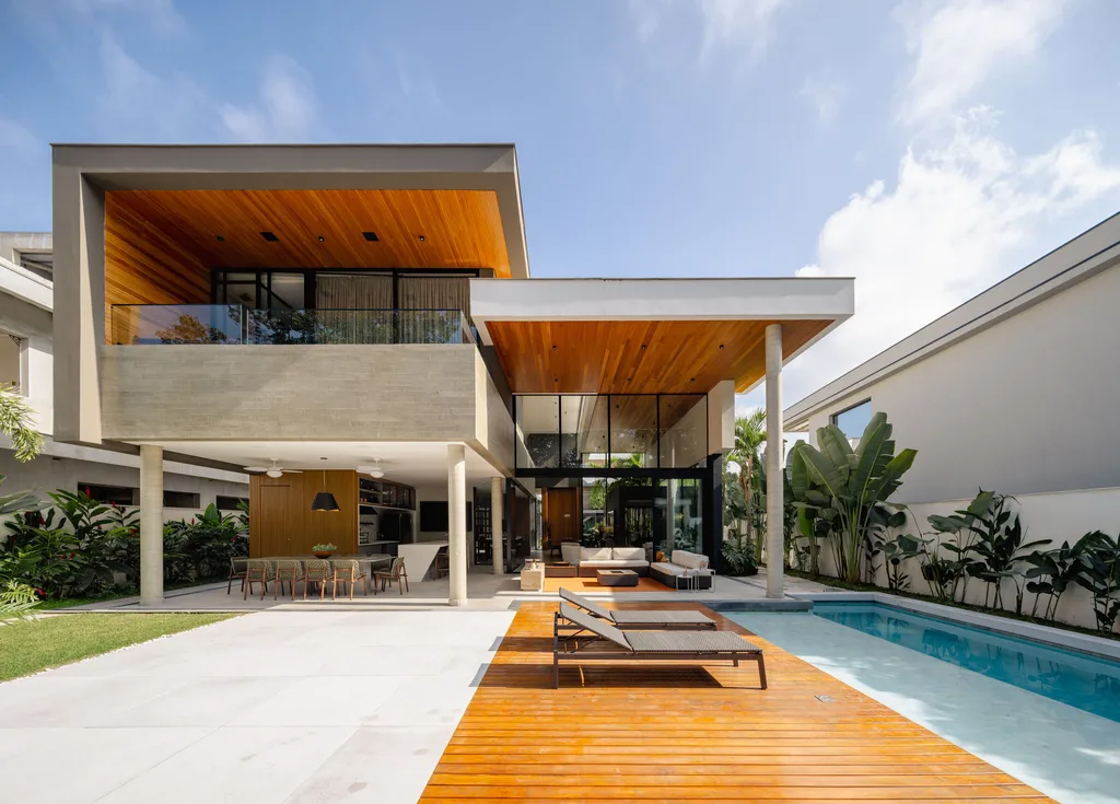 CLM Residence by Raiz Arquitetura A Nature Infused Luxury Retreat 5