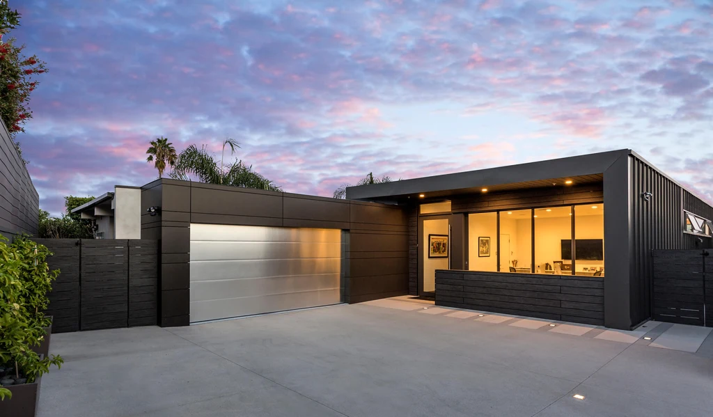 Glenhaven Residence by Abramson Architects A Seamless Indoor Outdoor Retreat in Pacific Palisades 12 1