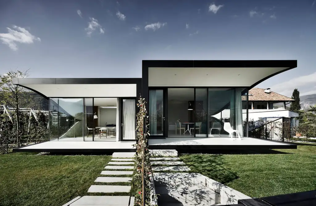 The Mirror Houses by Peter Pichler Architecture A Shimmering Escape in South Tyrol 10