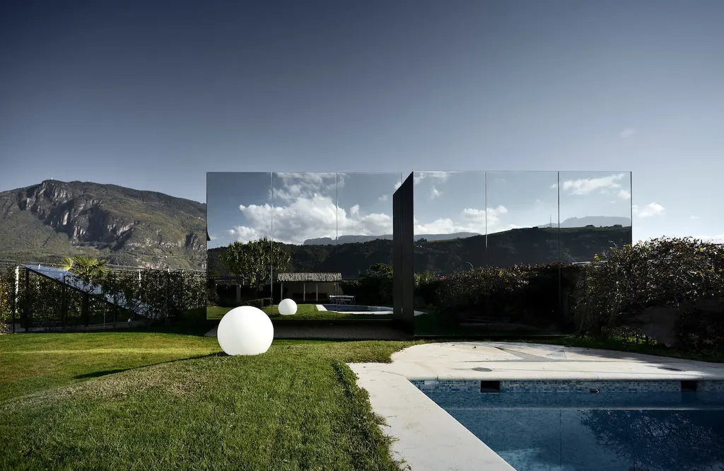 The Mirror Houses by Peter Pichler Architecture A Shimmering Escape in South Tyrol 11 1