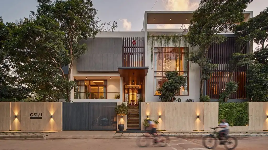 House at California Layout by architecture+Swath, A Harmonious Blend of Elegance and Modernity