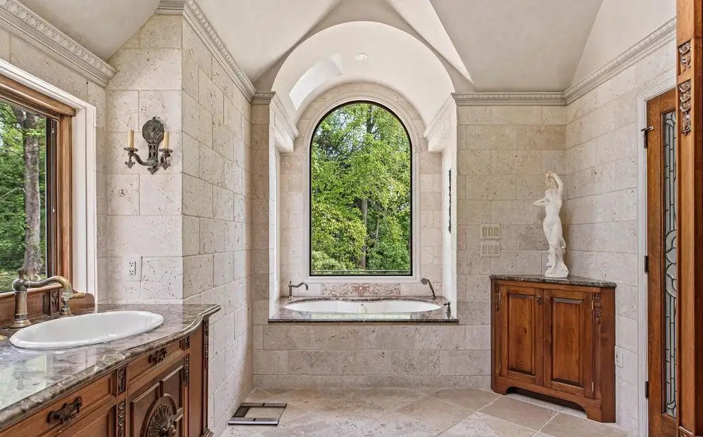 1100 Green Valley Rd Showcases a Stunning Tudor Revival in Bryn Mawr for 2.795 Million 11