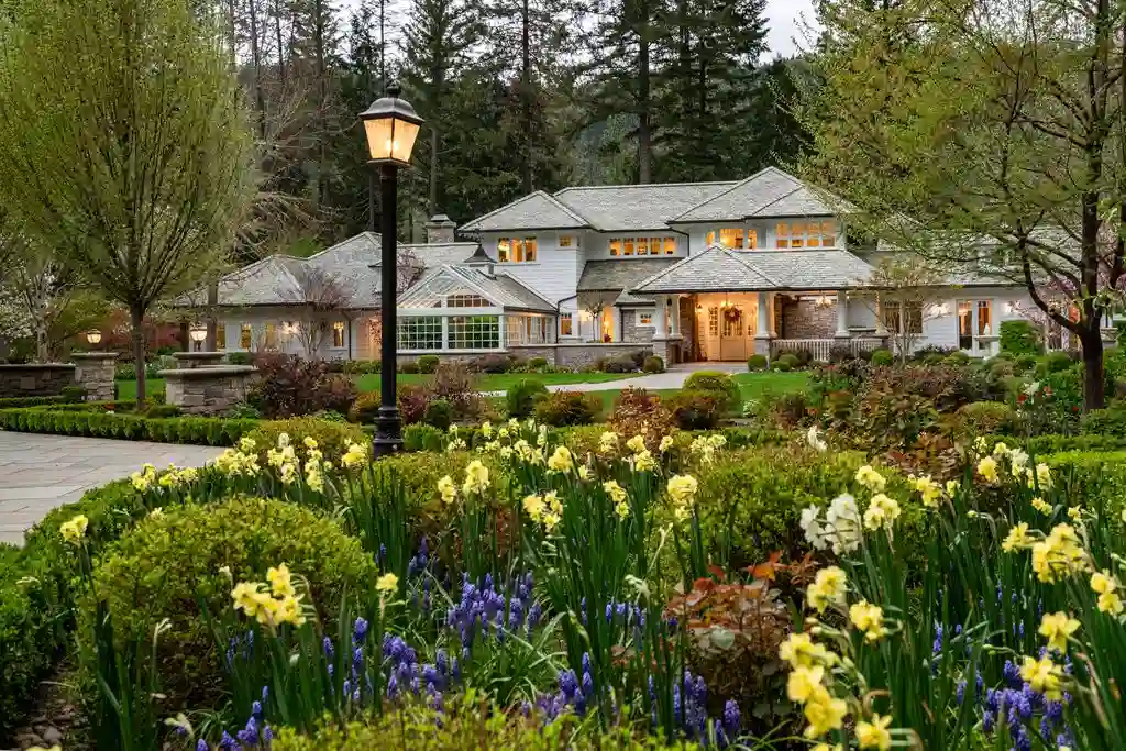 503 Quail Ln Enchanting 8.495M English Country Estate with Breathtaking Rogue River Views 12