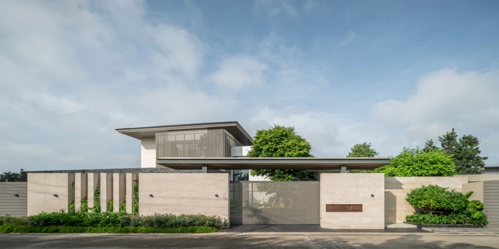 Casa Blanco by Archismith, A Serene Courtyard Home Anchored by Light, Water, and Material Honesty in Bangkok