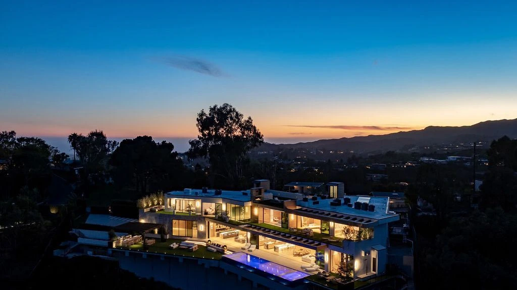 Modern Masterpiece in California Offering Sweeping Views of the City Skyline & Getty Center for $23,995,000