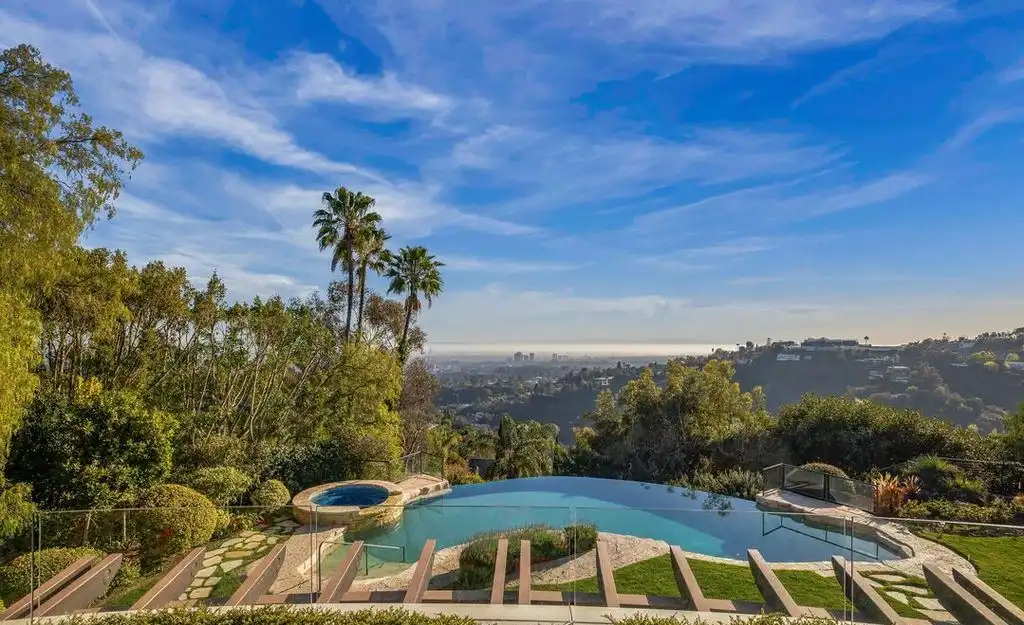 1101 Bel Air Pl The Prestigious Quincy Jones Estate Offering Panoramic Views and Ultimate Privacy for 59.995 Million 3