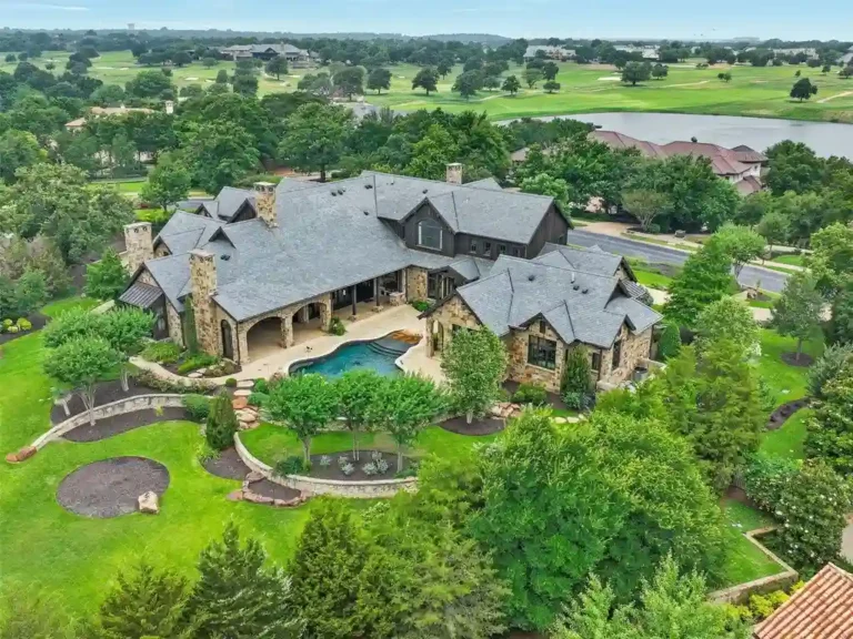 A Secluded Colorado-Inspired Estate in the Heart of Westlake Asks $6.95 Million
