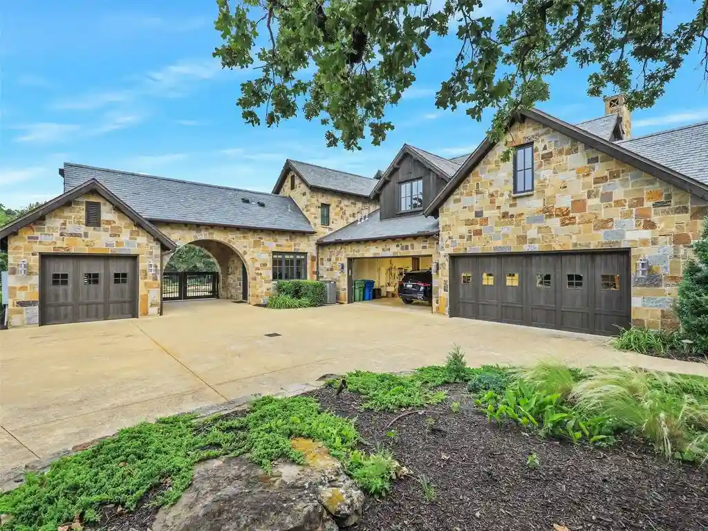1117 Post Oak Pl A Stunning Colorado Inspired Estate in the Heart of Westlake Listed for 6.95 Million 13