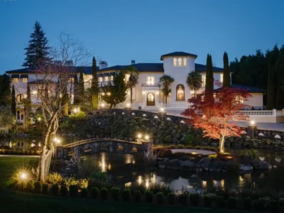 12850 Fielding Rd Breathtaking 9.95M Oregon Riverfront Estate with Custom Finishes and Dramatic Architecture 1