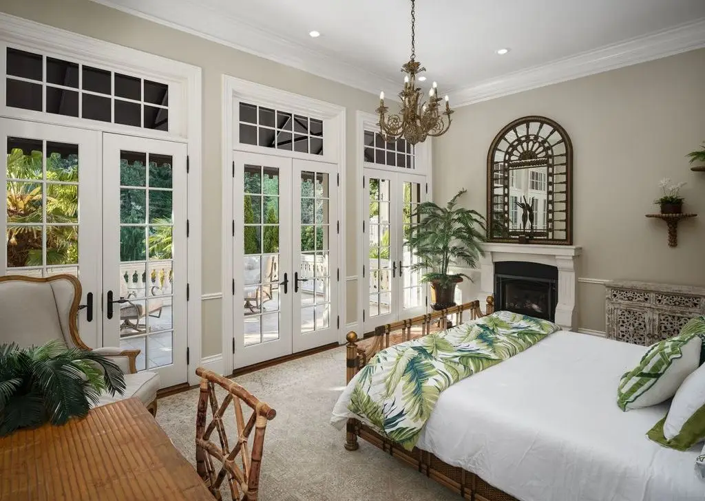 12850 Fielding Rd Breathtaking 9.95M Oregon Riverfront Estate with Custom Finishes and Dramatic Architecture 10