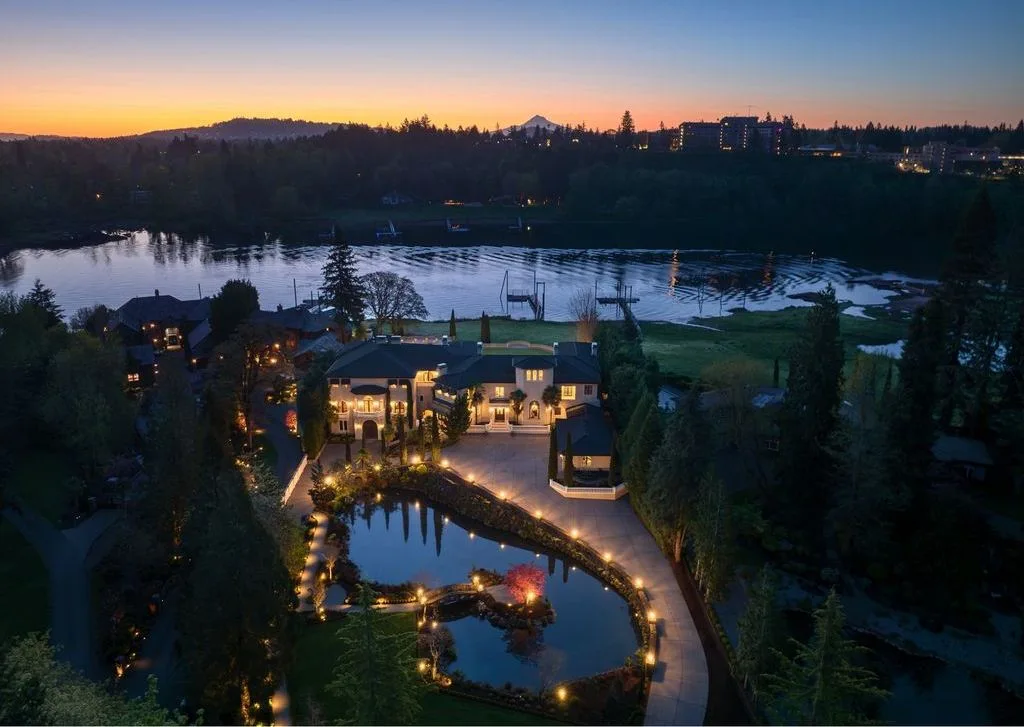12850 Fielding Rd Breathtaking 9.95M Oregon Riverfront Estate with Custom Finishes and Dramatic Architecture 13